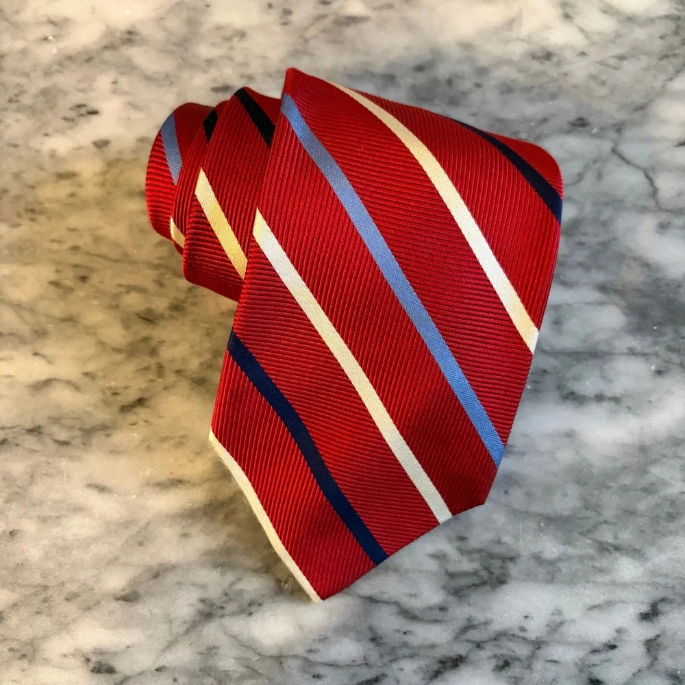 Brooks Brothers Maker 100% Silk Red Navy Blue Regimental Stripe Jacquard ReppTie